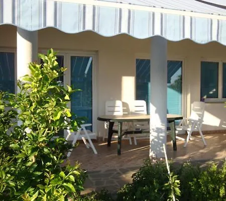 Apartament Delfini