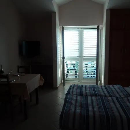 Apartament Delfini Sveti Filip i Jakov