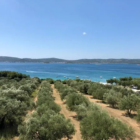 公寓 Delfini 圣菲利普雅科夫