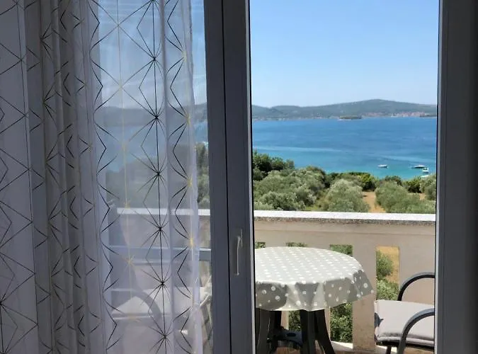 Delfini * Sveti Filip i Jakov