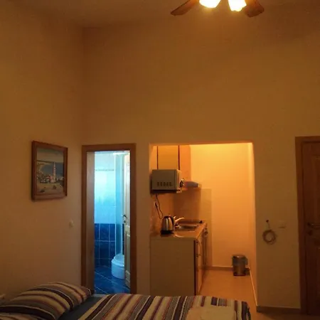 Delfini * Sveti Filip i Jakov